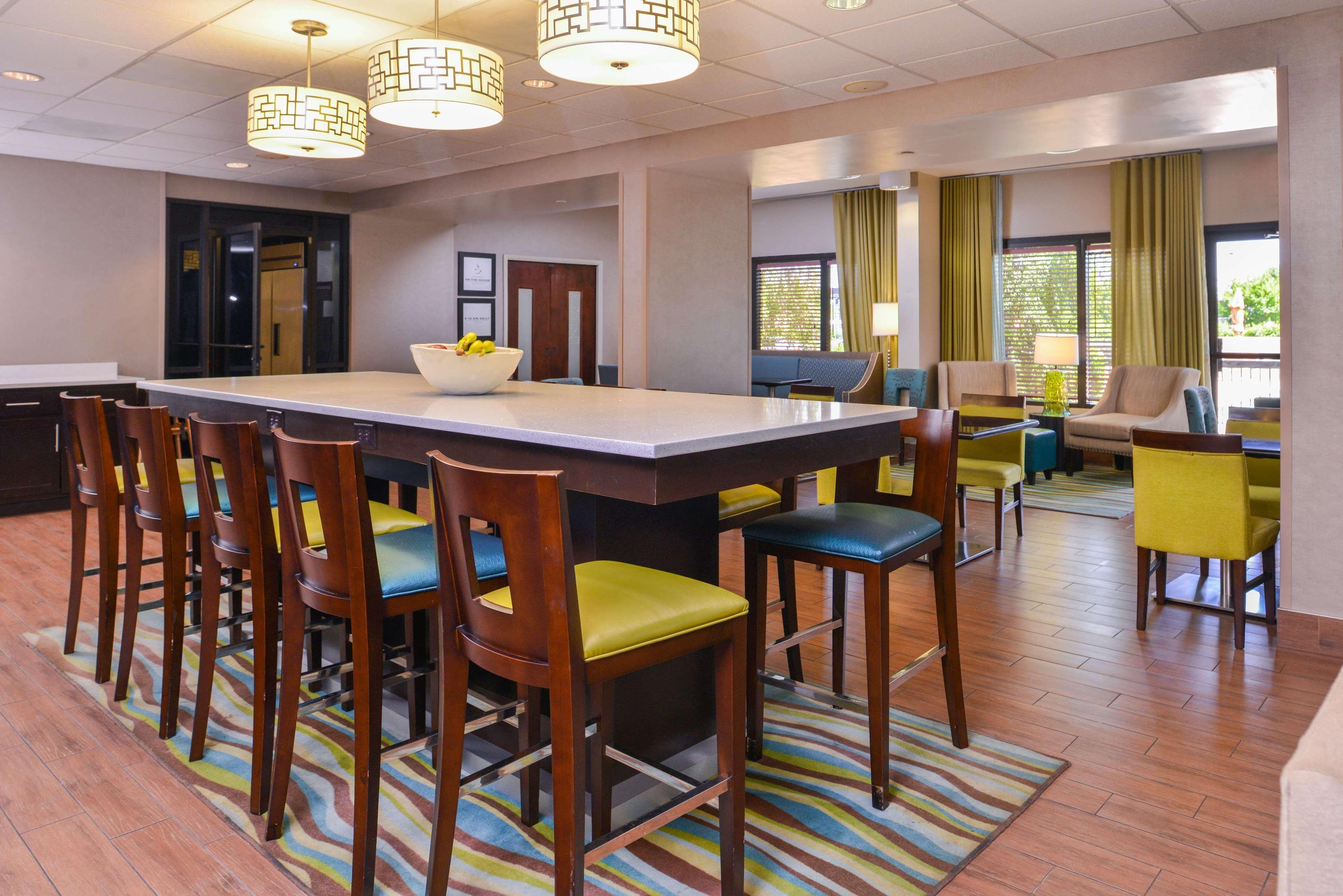 Hampton Inn By Hilton Decatur Exterior photo